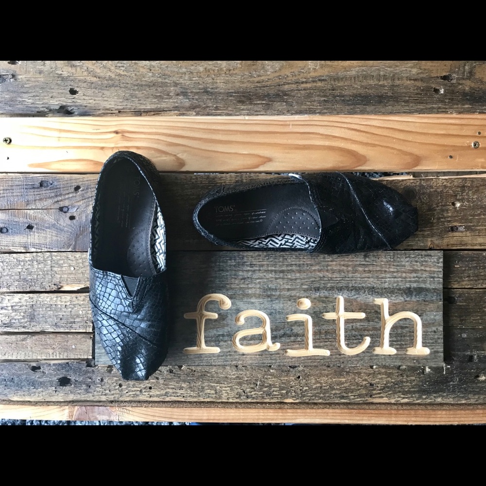 Toms snakeskin loafers